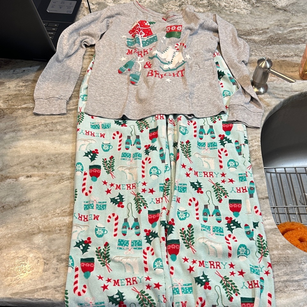 Carter's Festive Pajama Set - Gray and Green